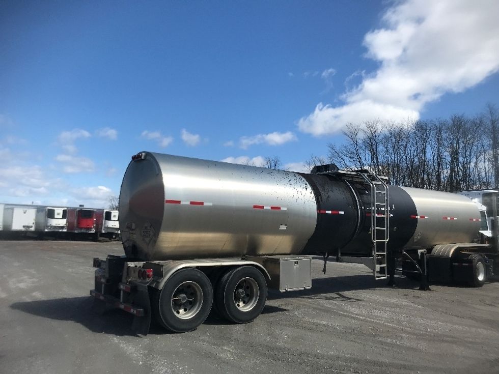 Tank Trailer-Semi Trailers-Heil-2021-Trailer-York-PA-395,915\n\t\tmiles-$ 62,500 - Image 4