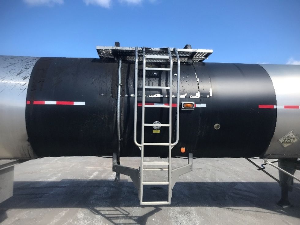Tank Trailer-Semi Trailers-Heil-2021-Trailer-York-PA-395,915\n\t\tmiles-$ 62,500 - Image 7