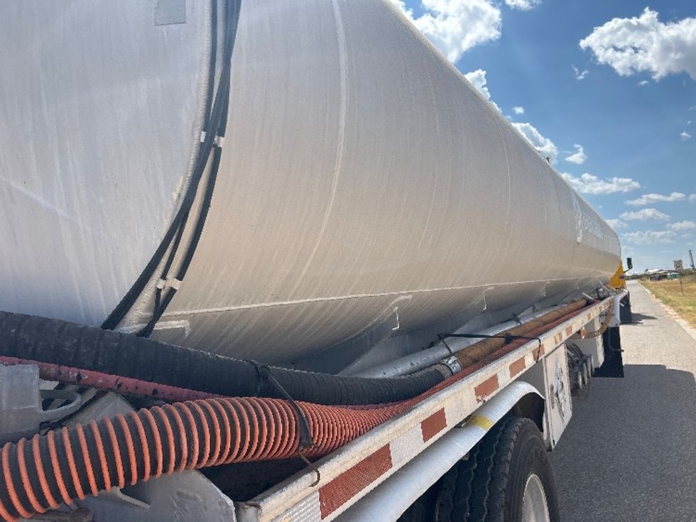 Tank Trailer-Semi Trailers-YOUNGS TANK, INC-2006-Trailer-Odessa-TX-659,780\n\t\tmiles-$ 25,000 - Image 10