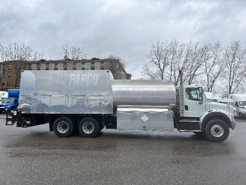 Tanker Truck-Specialized Equipment-Freightliner-2014-M211264S-Akron-OH-151,466\n\t\tmiles-$ 76,000 - Image 15