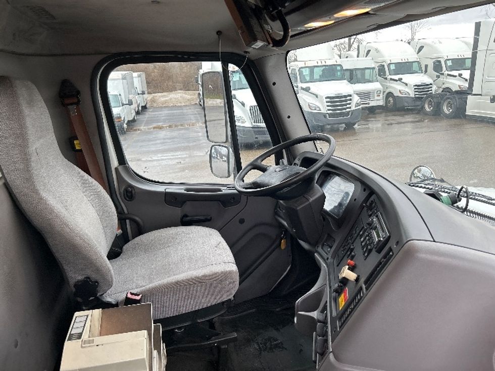 Tanker Truck-Specialized Equipment-Freightliner-2014-M211264S-Akron-OH-151,466\n\t\tmiles-$ 76,000 - Image 22