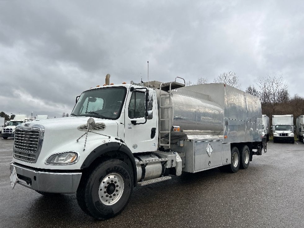 Tanker Truck-Specialized Equipment-Freightliner-2014-M211264S-Akron-OH-151,466\n\t\tmiles-$ 76,000 - Image 3
