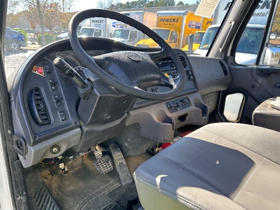 Tanker Truck-Specialized Equipment-Freightliner-2019-M2-Prince George-VA-122,049\n\t\tmiles-$ 48,500 - Image 12