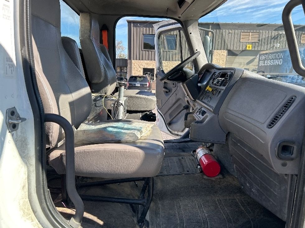 Tanker Truck-Specialized Equipment-Freightliner-2019-M2-Prince George-VA-122,049\n\t\tmiles-$ 48,500 - Image 17