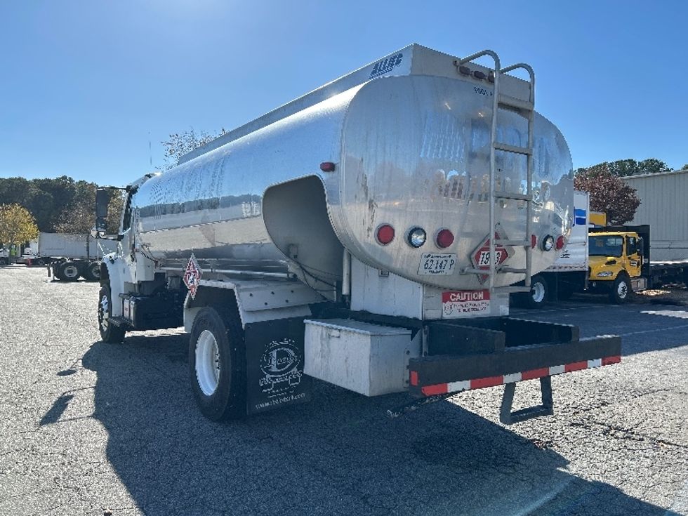Tanker Truck-Specialized Equipment-Freightliner-2019-M2-Prince George-VA-122,049\n\t\tmiles-$ 48,500 - Image 6