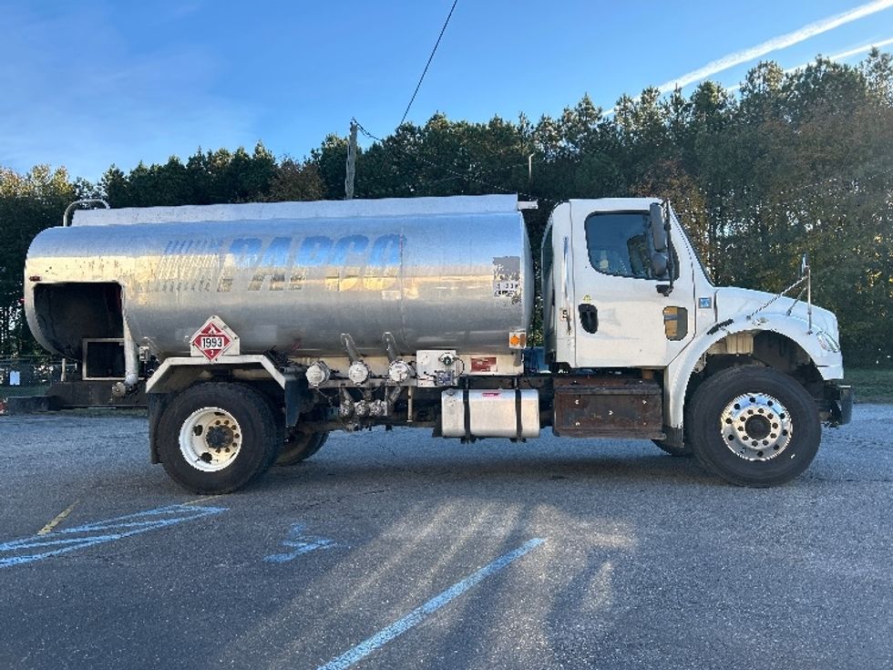 Tanker Truck-Specialized Equipment-Freightliner-2019-M2-Prince George-VA-163,569\n\t\tmiles-$ 50,500 - Image 11