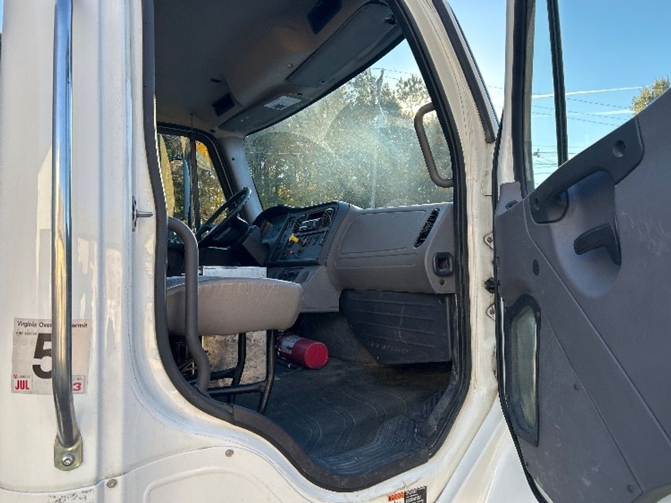 Tanker Truck-Specialized Equipment-Freightliner-2019-M2-Prince George-VA-163,569\n\t\tmiles-$ 50,500 - Image 16