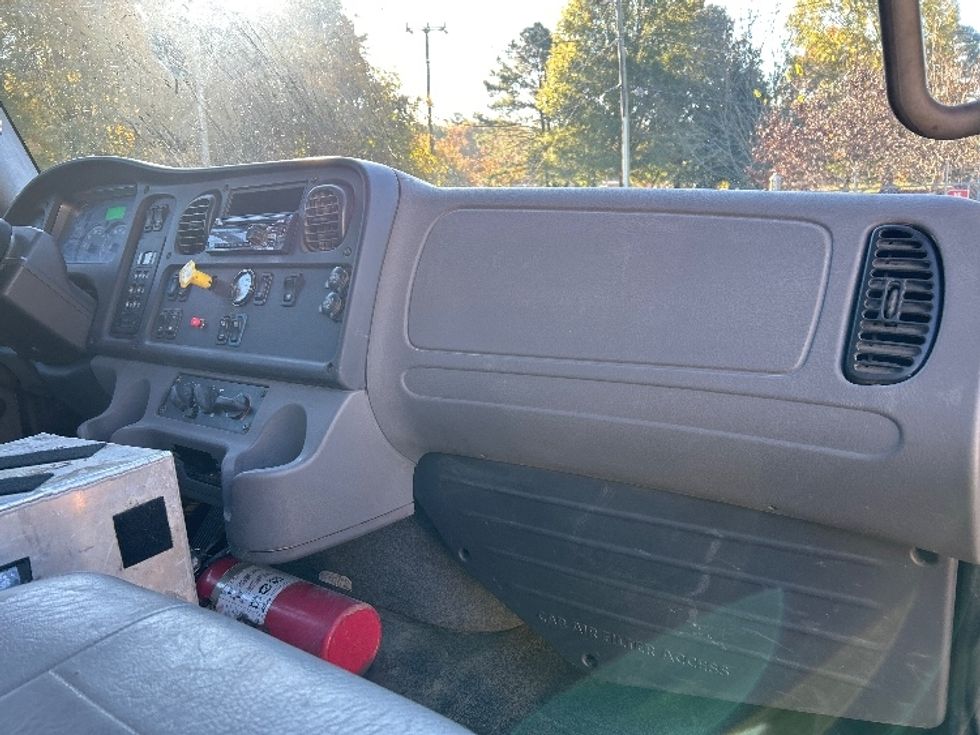 Tanker Truck-Specialized Equipment-Freightliner-2019-M2-Prince George-VA-163,569\n\t\tmiles-$ 50,500 - Image 17