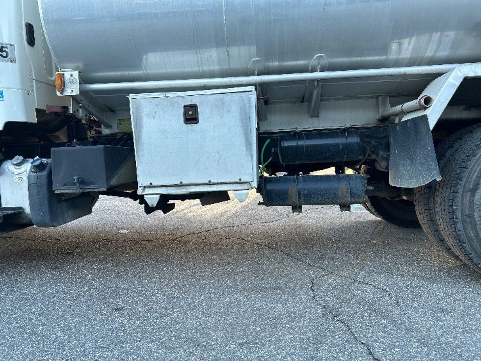 Tanker Truck-Specialized Equipment-Freightliner-2019-M2-Prince George-VA-163,569\n\t\tmiles-$ 50,500 - Image 5