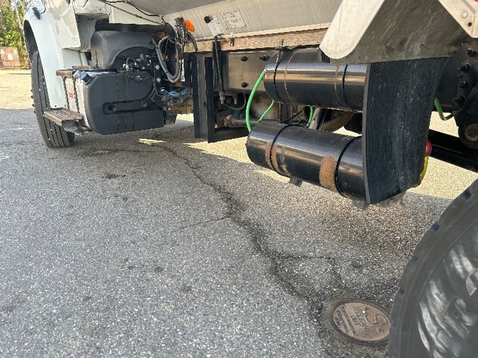 Tanker Truck-Specialized Equipment-Freightliner-2019-M2-Prince George-VA-164,434\n\t\tmiles-$ 35,750 - Image 5