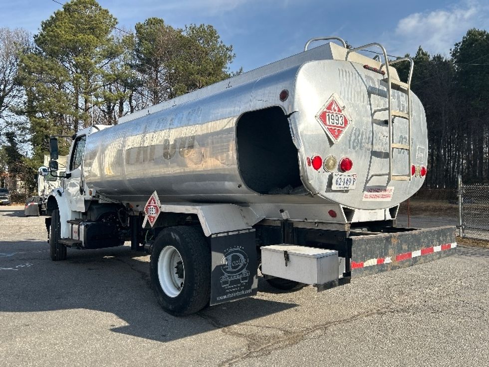 Tanker Truck-Specialized Equipment-Freightliner-2019-M2-Prince George-VA-164,434\n\t\tmiles-$ 35,750 - Image 6