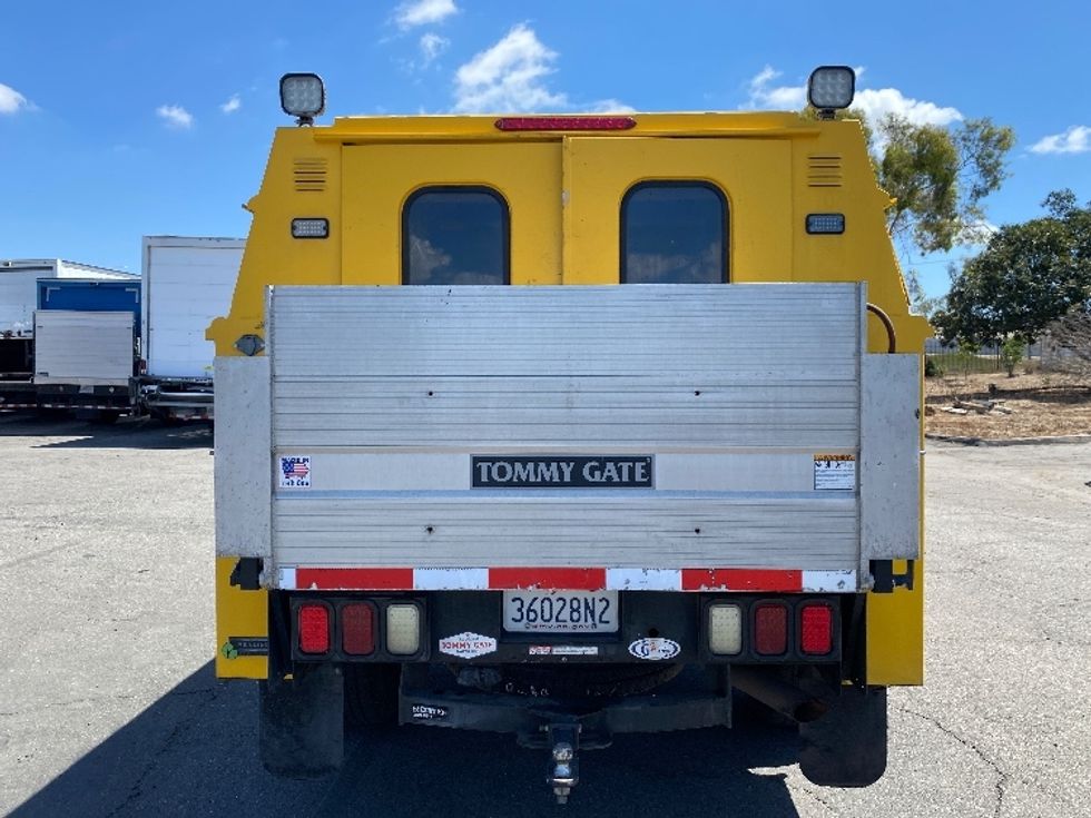 Utility Truck-Specialized Equipment-Chevrolet-2018-SILVERAD-Torrance-CA-121,265\n\t\tmiles-$ 26,750 - Image 7