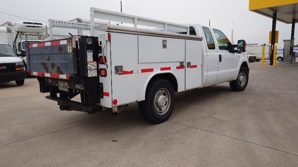 Utility Truck-Specialized Equipment-Ford-2015-F250-Dallas-TX-220,123\n\t\tmiles-$ 15,000 - Image 13