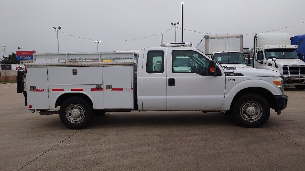 Utility Truck-Specialized Equipment-Ford-2015-F250-Dallas-TX-220,123\n\t\tmiles-$ 15,000 - Image 15