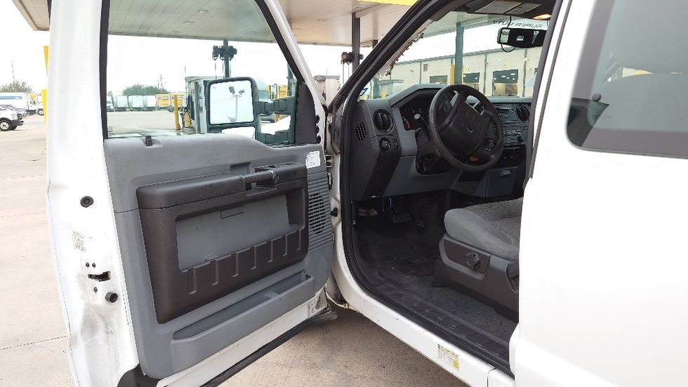 Utility Truck-Specialized Equipment-Ford-2015-F250-Dallas-TX-220,123\n\t\tmiles-$ 15,000 - Image 16