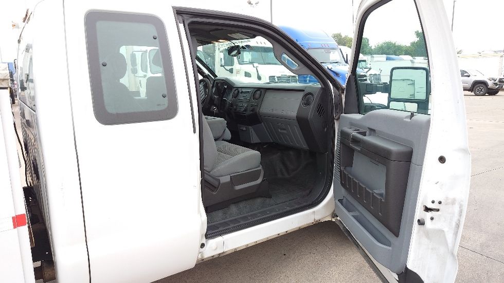 Utility Truck-Specialized Equipment-Ford-2015-F250-Dallas-TX-220,123\n\t\tmiles-$ 15,000 - Image 20