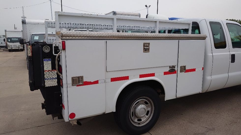 Utility Truck-Specialized Equipment-Ford-2015-F250-Dallas-TX-220,123\n\t\tmiles-$ 15,000 - Image 26