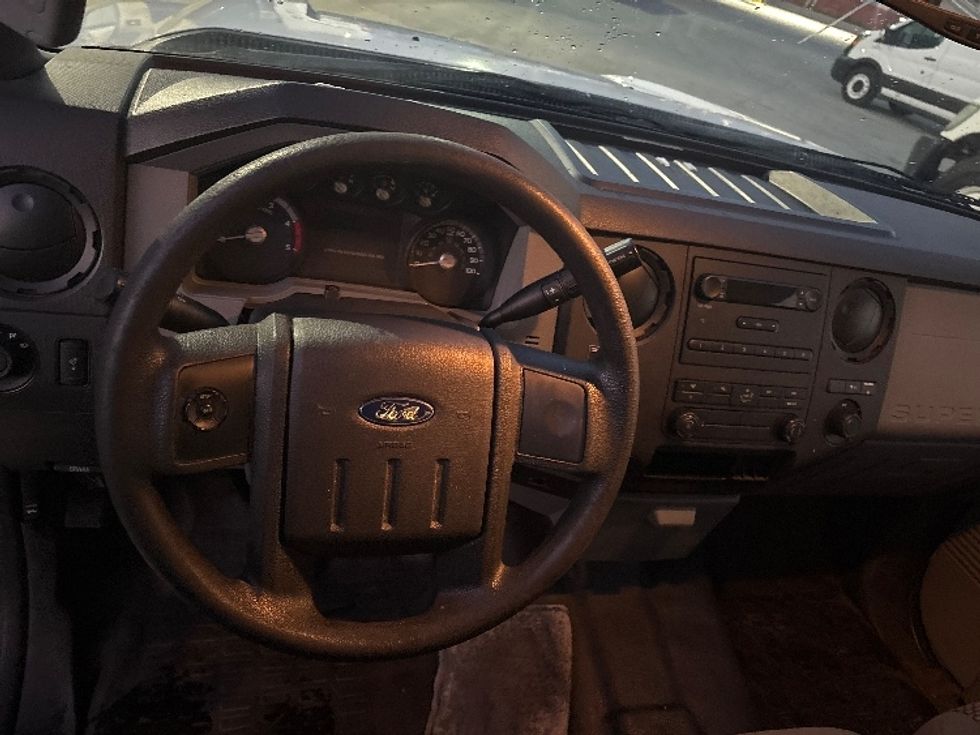 Utility Truck-Specialized Equipment-Ford-2015-F250-West Sacramento-CA-123,208\n\t\tmiles-$ 20,000 - Image 17