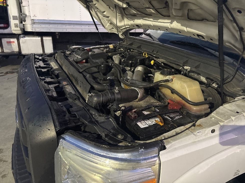 Utility Truck-Specialized Equipment-Ford-2015-F250-West Sacramento-CA-123,208\n\t\tmiles-$ 20,000 - Image 24