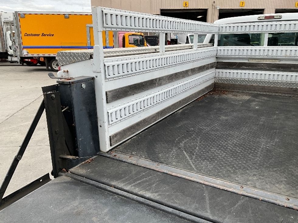 Utility Truck-Specialized Equipment-Ford-2015-F250-West Sacramento-CA-144,620\n\t\tmiles-$ 17,500 - Image 11