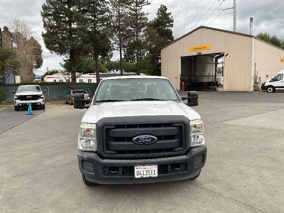 Utility Truck-Specialized Equipment-Ford-2015-F250-West Sacramento-CA-144,620\n\t\tmiles-$ 17,500 - Image 2