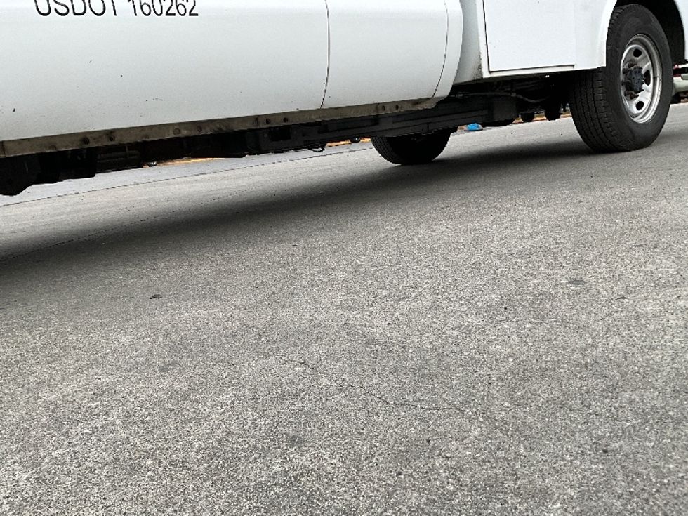 Utility Truck-Specialized Equipment-Ford-2015-F250-West Sacramento-CA-144,620\n\t\tmiles-$ 17,500 - Image 5