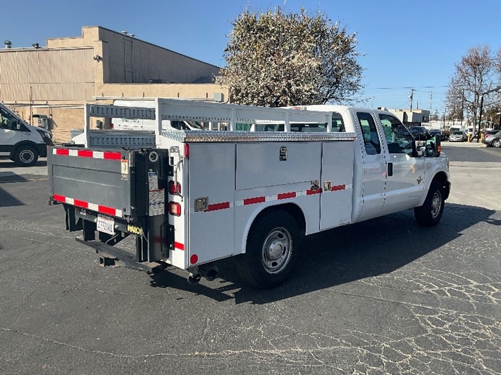 Utility Truck-Specialized Equipment-Ford-2015-F250-West Sacramento-CA-233,801\n\t\tmiles-$ 15,000 - Image 13
