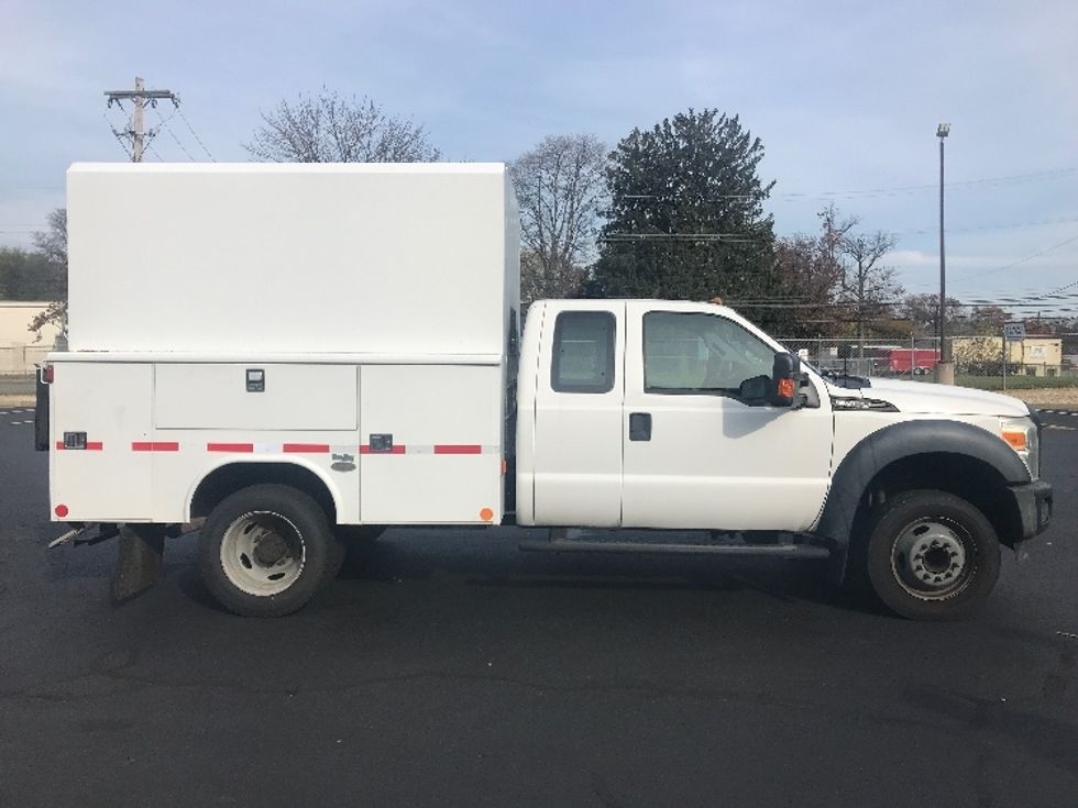 Utility Truck-Specialized Equipment-Ford-2015-F450-Bensalem-PA-66,290\n\t\tmiles-$ 33,500 - Image 15