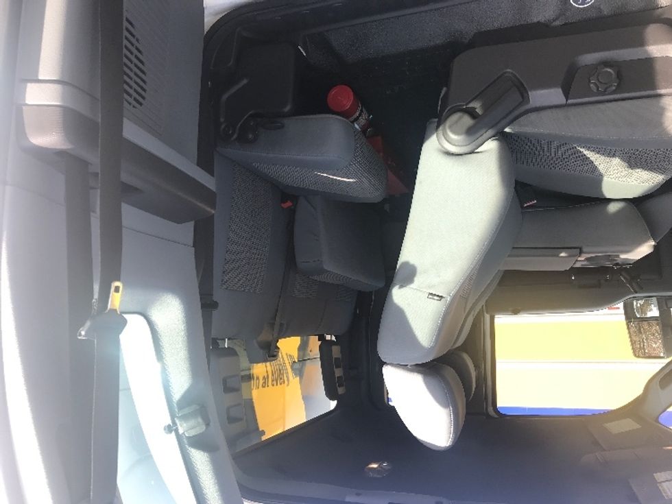 Utility Truck-Specialized Equipment-Ford-2015-F450-Bensalem-PA-66,290\n\t\tmiles-$ 33,500 - Image 26