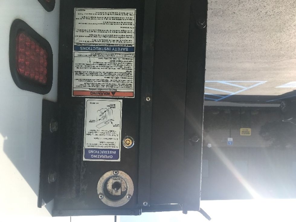 Utility Truck-Specialized Equipment-Ford-2015-F450-Bensalem-PA-66,290\n\t\tmiles-$ 33,500 - Image 28