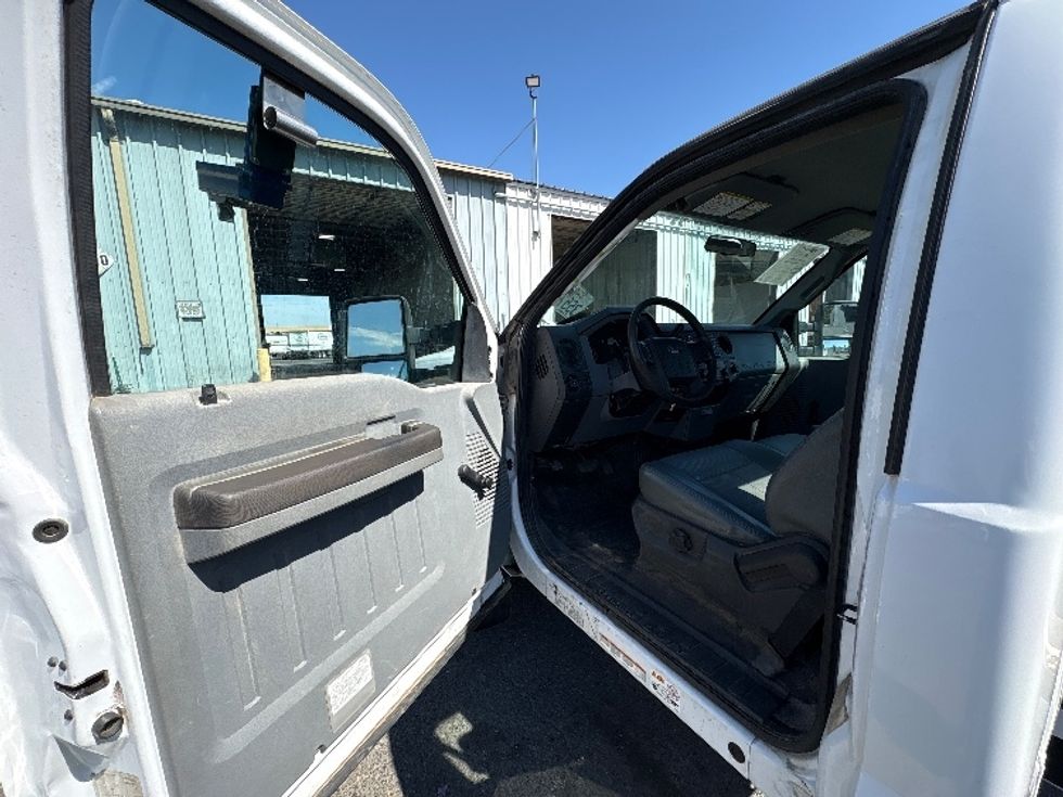 Utility Truck-Specialized Equipment-Ford-2016-F450-West Sacramento-CA-50,594\n\t\tmiles-$ 35,750 - Image 15