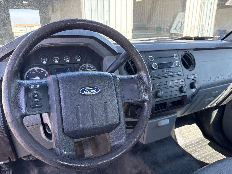Utility Truck-Specialized Equipment-Ford-2016-F450-West Sacramento-CA-50,594\n\t\tmiles-$ 35,750 - Image 17