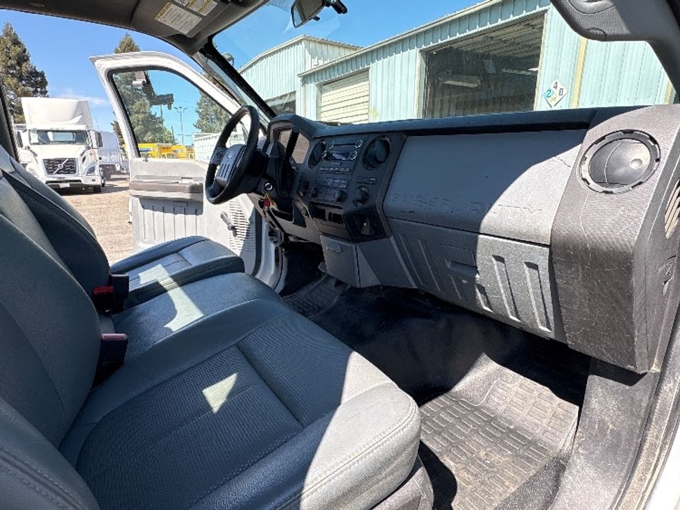 Utility Truck-Specialized Equipment-Ford-2016-F450-West Sacramento-CA-50,594\n\t\tmiles-$ 35,750 - Image 21