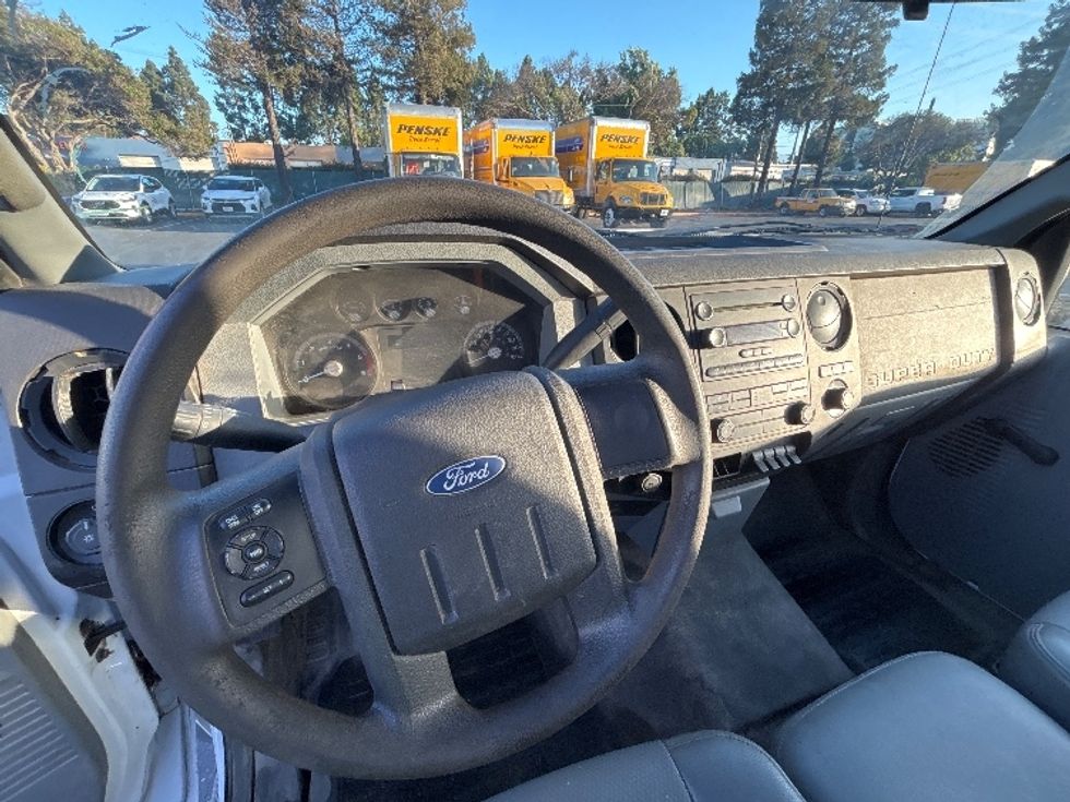 Utility Truck-Specialized Equipment-Ford-2016-F450-West Sacramento-CA-61,940\n\t\tmiles-$ 35,500 - Image 18