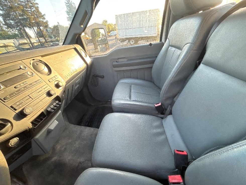 Utility Truck-Specialized Equipment-Ford-2016-F450-West Sacramento-CA-61,940\n\t\tmiles-$ 35,500 - Image 19