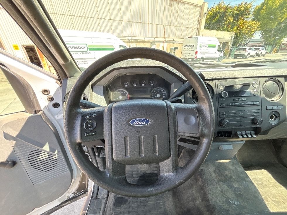 Utility Truck-Specialized Equipment-Ford-2016-F450-West Sacramento-CA-65,143\n\t\tmiles-$ 33,250 - Image 15