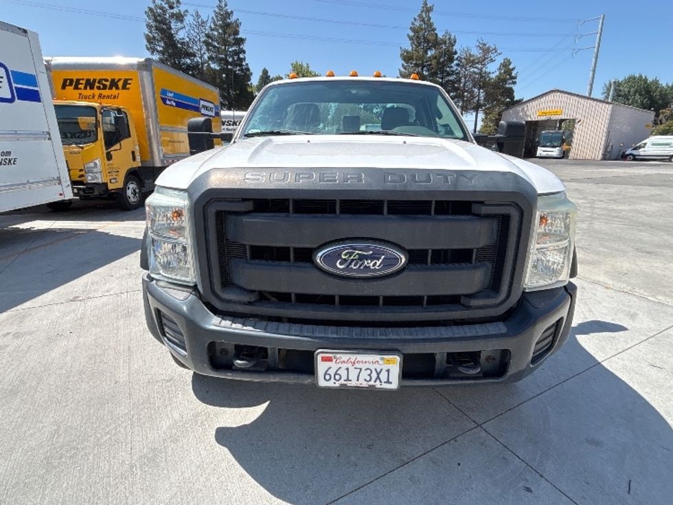 Utility Truck-Specialized Equipment-Ford-2016-F450-West Sacramento-CA-65,143\n\t\tmiles-$ 33,250 - Image 2