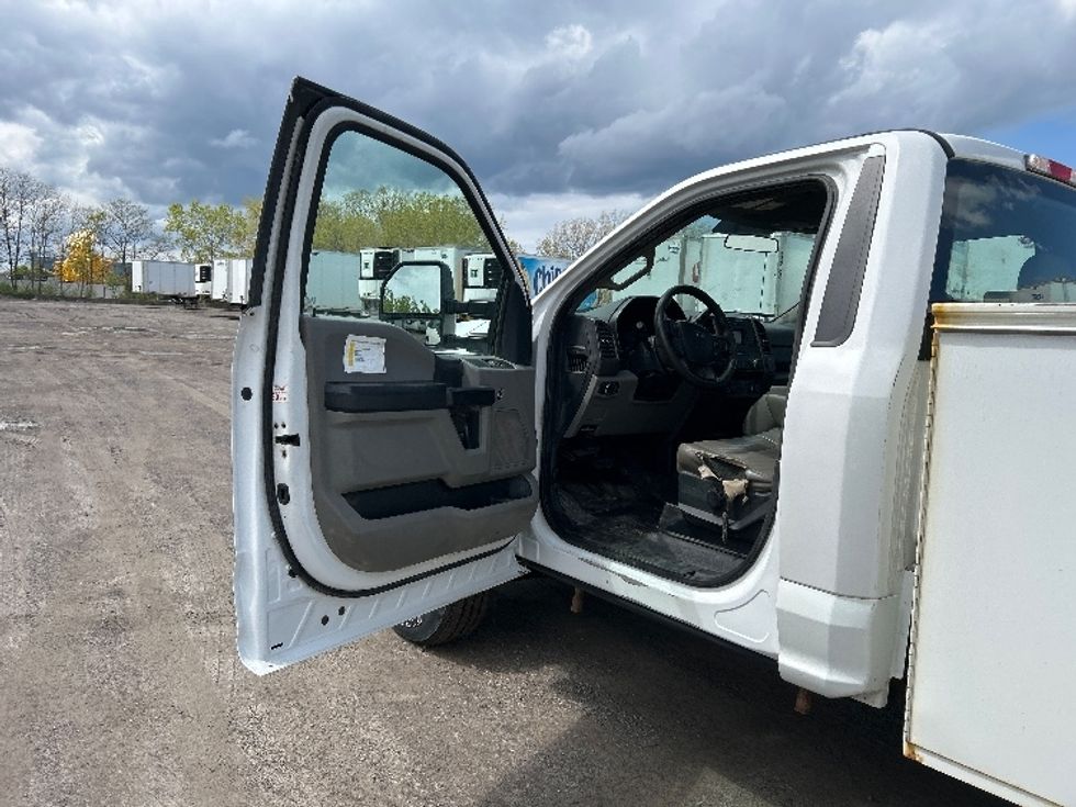Utility Truck-Specialized Equipment-Ford-2019-F350-Rochester-NY-122,130\n\t\tmiles-$ 30,500 - Image 14