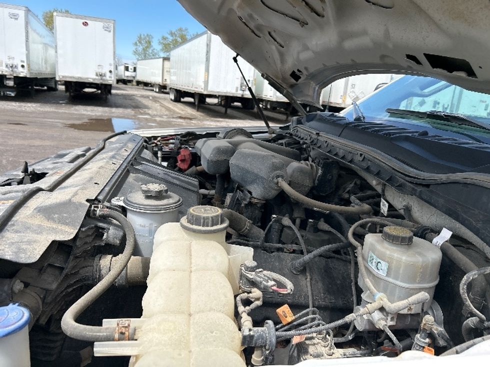 Utility Truck-Specialized Equipment-Ford-2019-F350-Rochester-NY-122,130\n\t\tmiles-$ 30,500 - Image 22