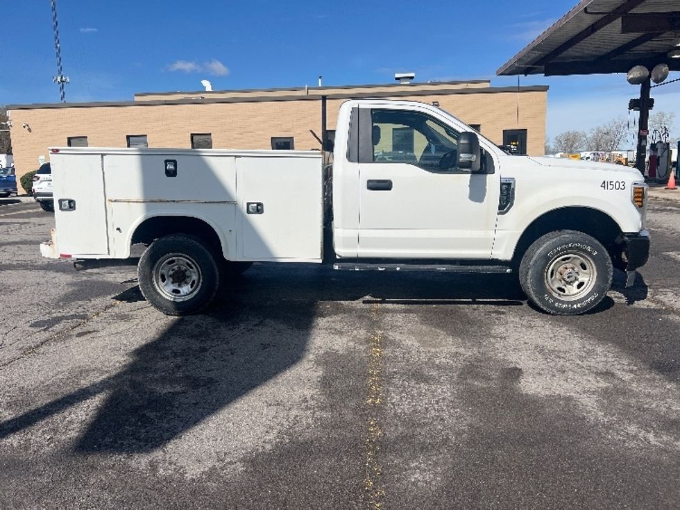 Utility Truck-Specialized Equipment-Ford-2019-F350-Rochester-NY-131,270\n\t\tmiles-$ 30,000 - Image 15