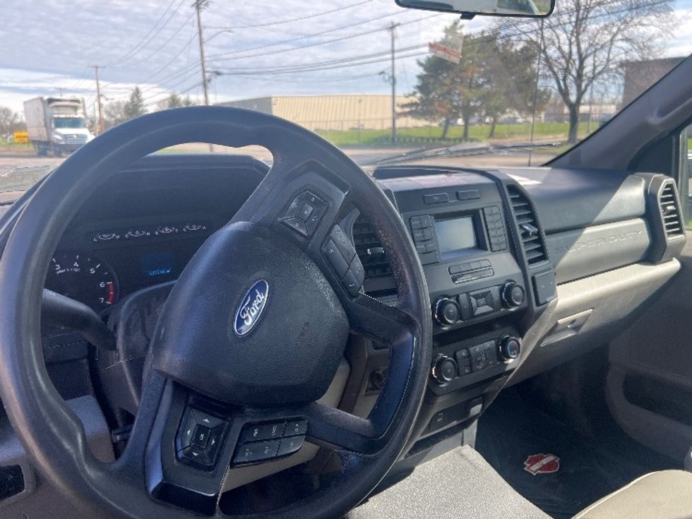 Utility Truck-Specialized Equipment-Ford-2019-F350-Rochester-NY-131,270\n\t\tmiles-$ 30,000 - Image 17