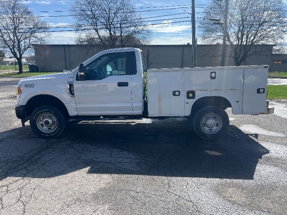Utility Truck-Specialized Equipment-Ford-2019-F350-Rochester-NY-131,270\n\t\tmiles-$ 30,000 - Image 4
