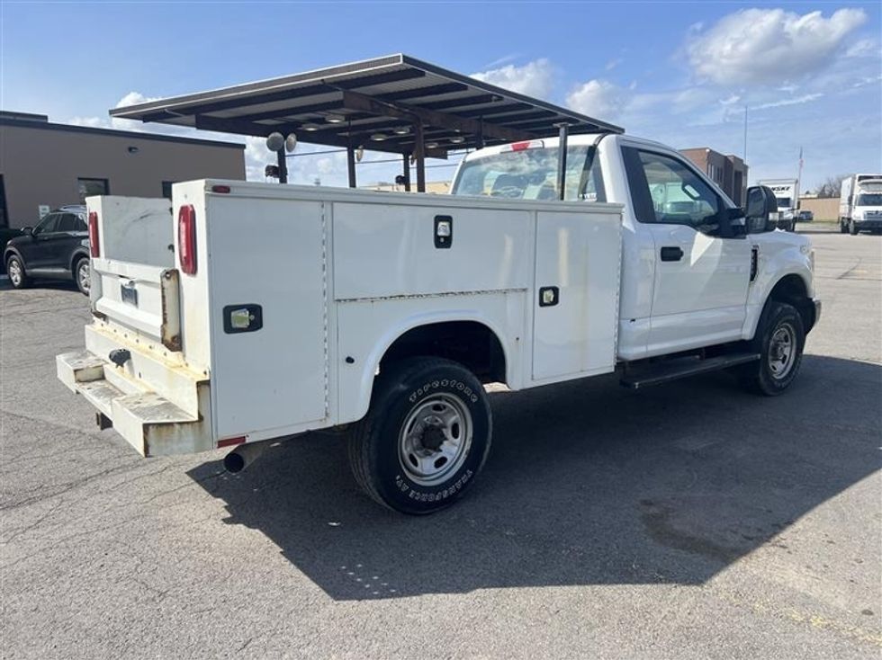 Utility Truck-Specialized Equipment-Ford-2019-F350-Rochester-NY-135,972\n\t\tmiles-$ 30,000 - Image 11