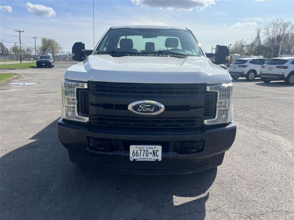 Utility Truck-Specialized Equipment-Ford-2019-F350-Rochester-NY-135,972\n\t\tmiles-$ 30,000 - Image 2