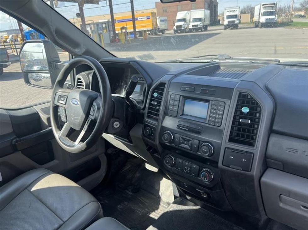 Utility Truck-Specialized Equipment-Ford-2019-F350-Rochester-NY-135,972\n\t\tmiles-$ 30,000 - Image 20