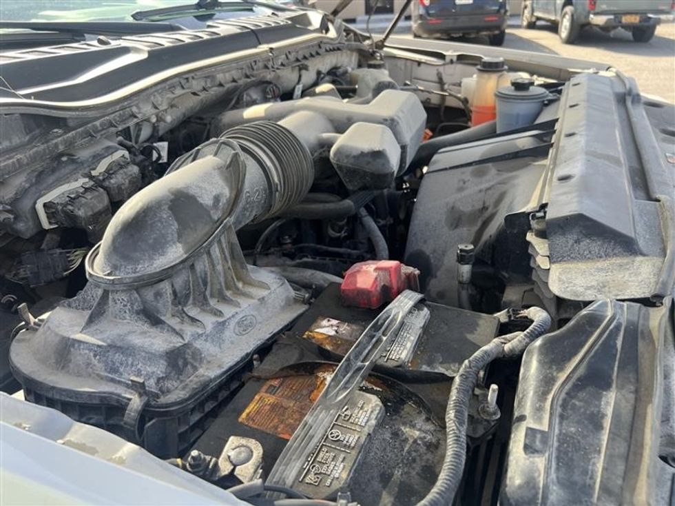 Utility Truck-Specialized Equipment-Ford-2019-F350-Rochester-NY-135,972\n\t\tmiles-$ 30,000 - Image 21