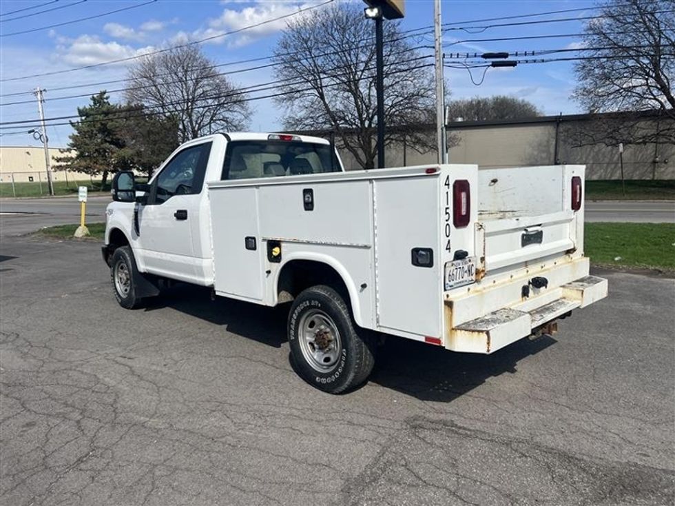 Utility Truck-Specialized Equipment-Ford-2019-F350-Rochester-NY-135,972\n\t\tmiles-$ 30,000 - Image 6