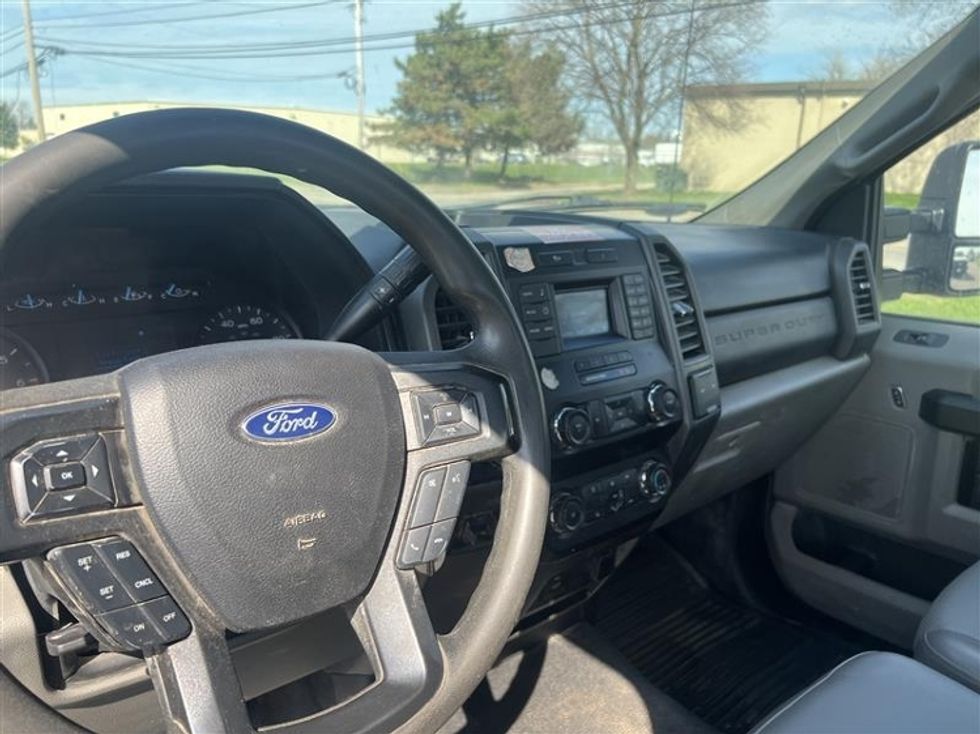 Utility Truck-Specialized Equipment-Ford-2019-F350-Rochester-NY-145,629\n\t\tmiles-$ 30,250 - Image 12