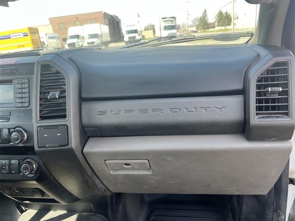 Utility Truck-Specialized Equipment-Ford-2019-F350-Rochester-NY-145,629\n\t\tmiles-$ 30,250 - Image 16