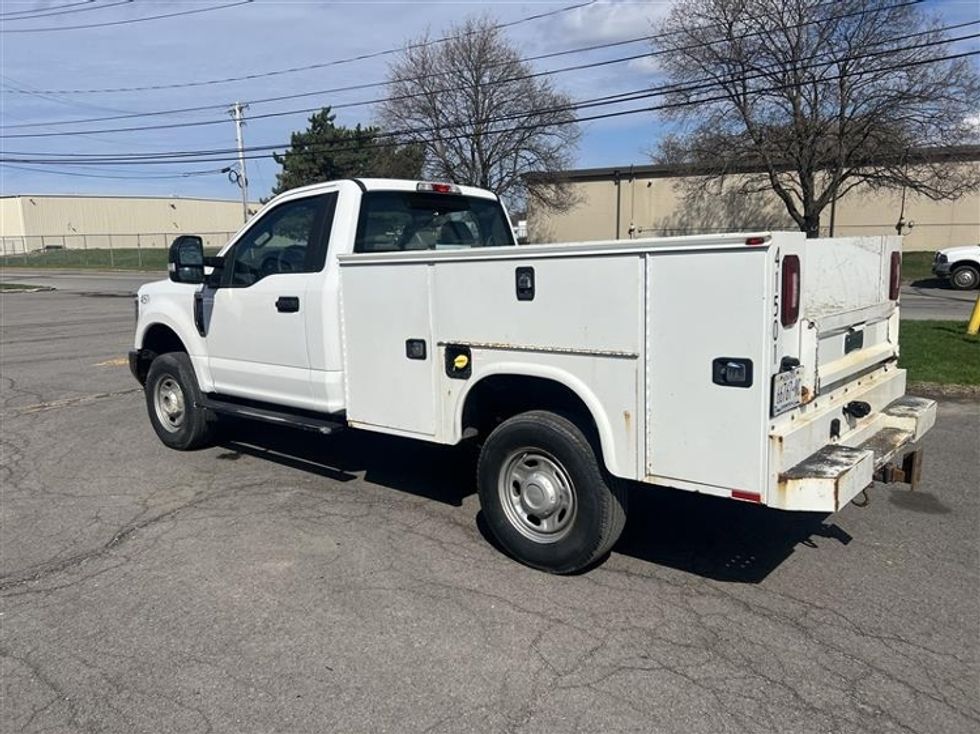 Utility Truck-Specialized Equipment-Ford-2019-F350-Rochester-NY-145,629\n\t\tmiles-$ 30,250 - Image 4